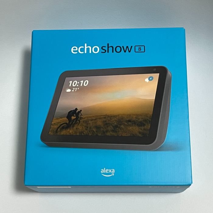Echo Show 8の外箱
