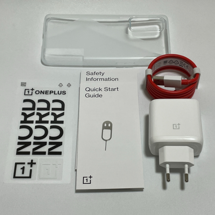 OnePlus Nord 2の付属品