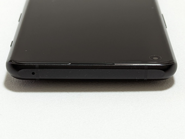 OnePlus 10 Proのカードスロット