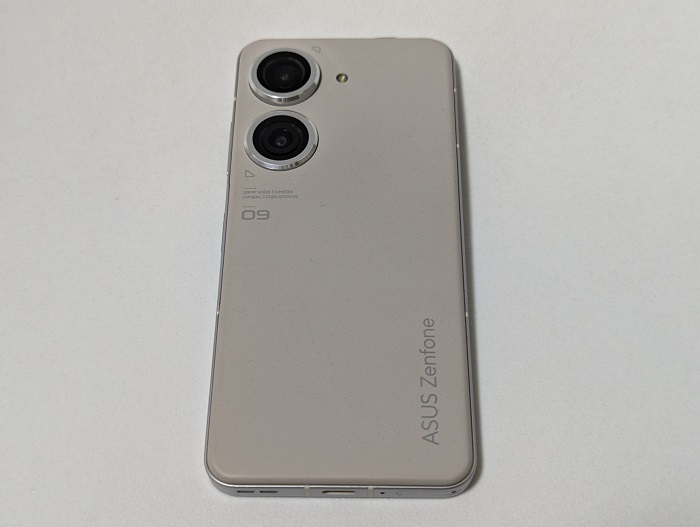 Zenfone 9のデザイン