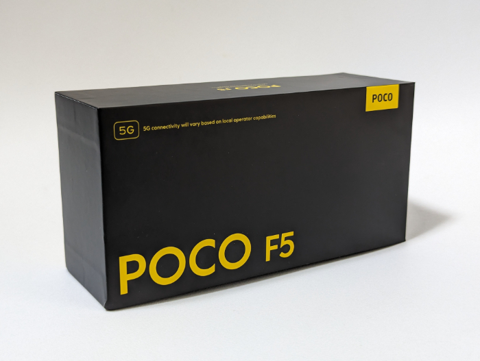 POCO F5のデザイン・サイズ感・付属品をレビュー