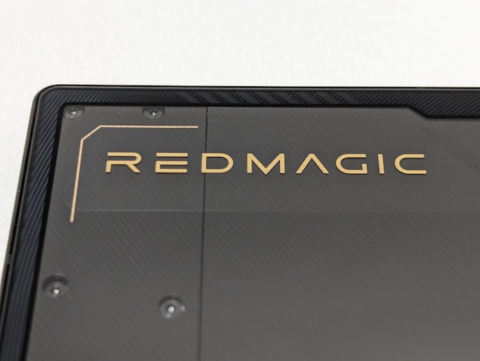 REDMAGIC 9 Proのデザイン